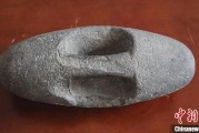 东华摘易新疆兵团第五师双河市发现疑似新石器时代石器