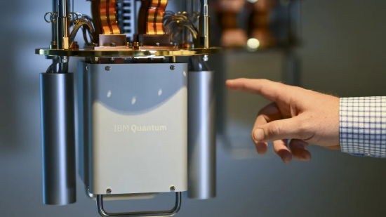 IBM宣布新量子处理器及2029年“星椋鸟”超级计(👘)算机计划